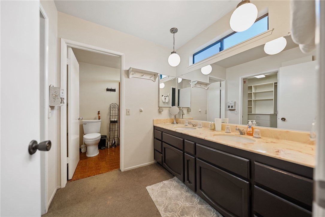 2210 Trafalgar Avenue