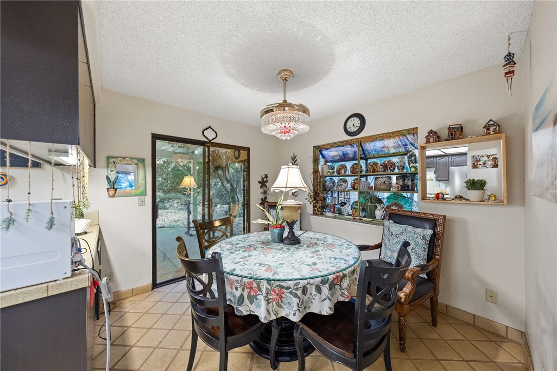 2210 Trafalgar Avenue