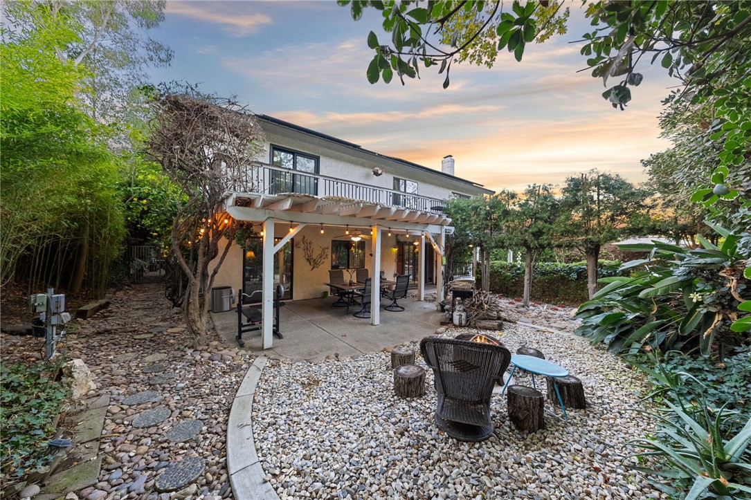 2210 Trafalgar Avenue