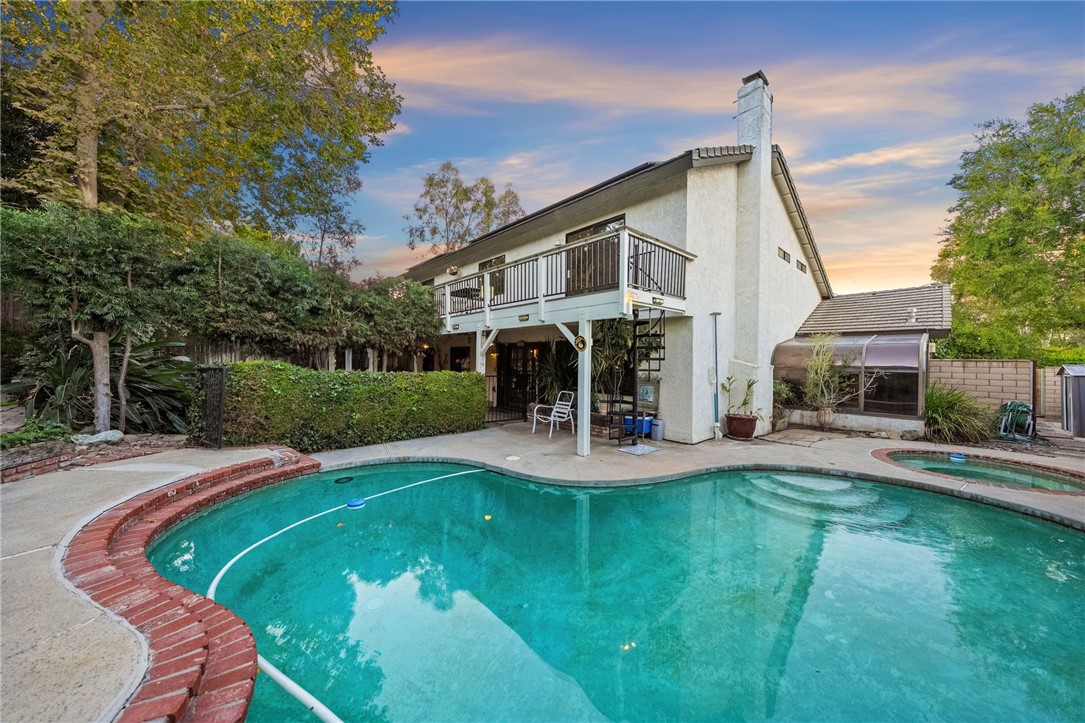 2210 Trafalgar Avenue