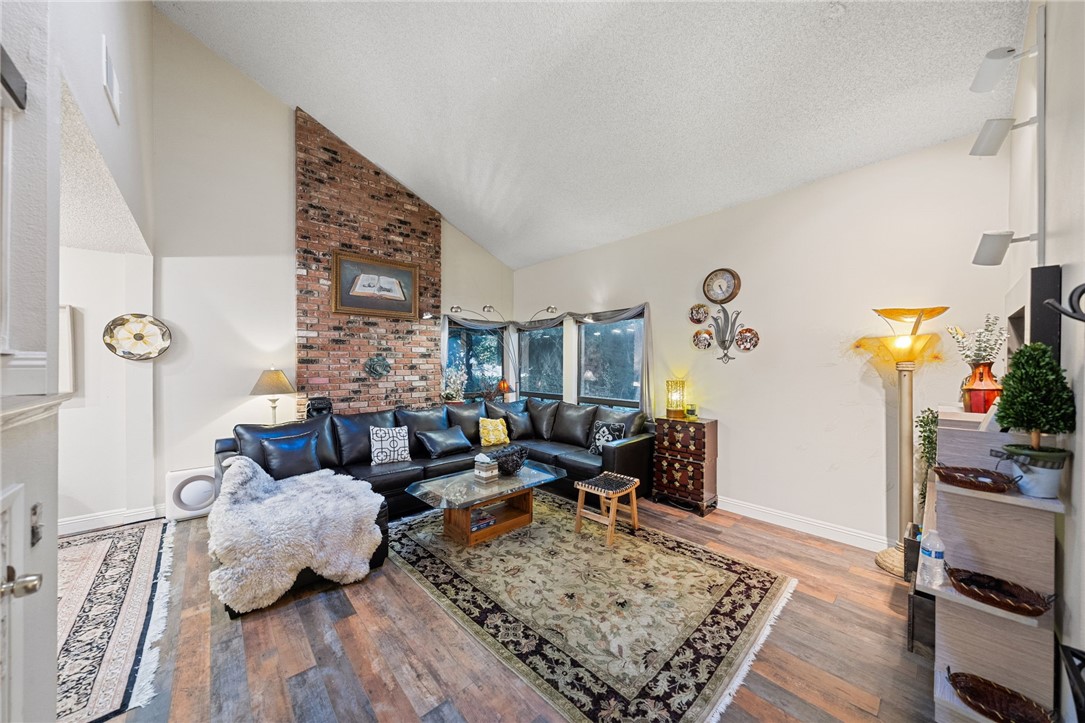 2210 Trafalgar Avenue