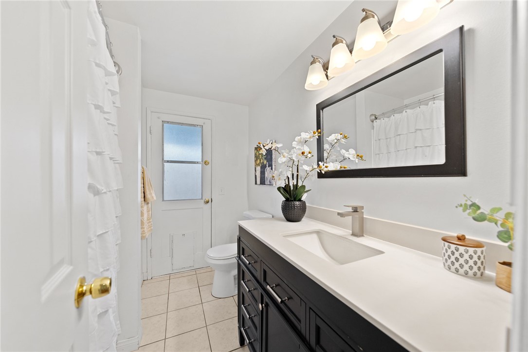 6090 Meadowbrook Lane