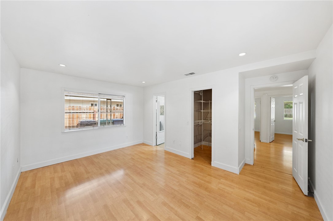 6090 Meadowbrook Lane