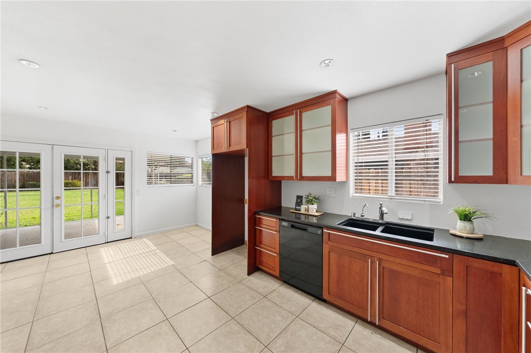 6090 Meadowbrook Lane