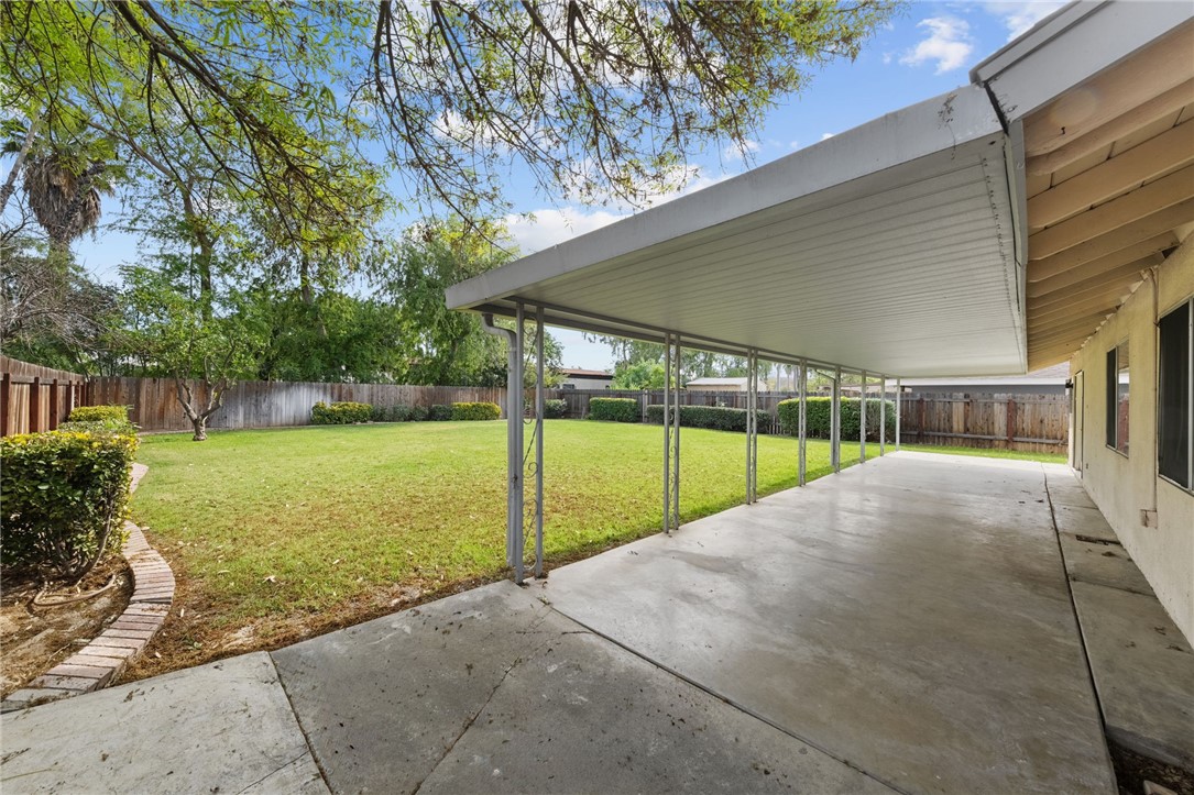 6090 Meadowbrook Lane