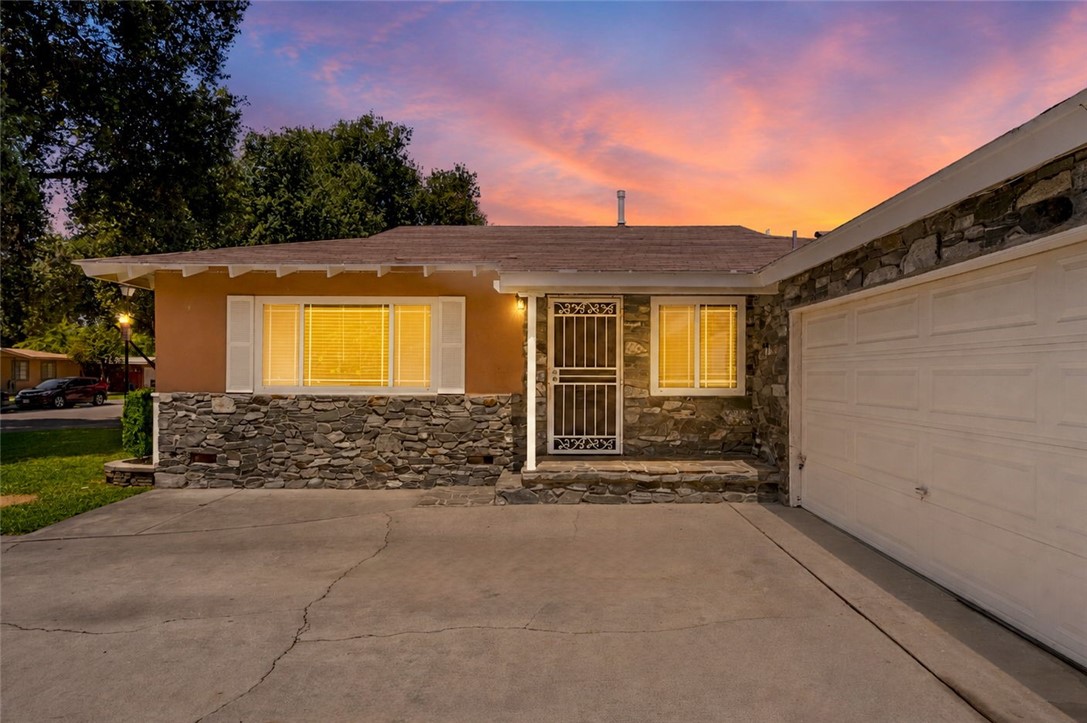 4869 Serrano Place