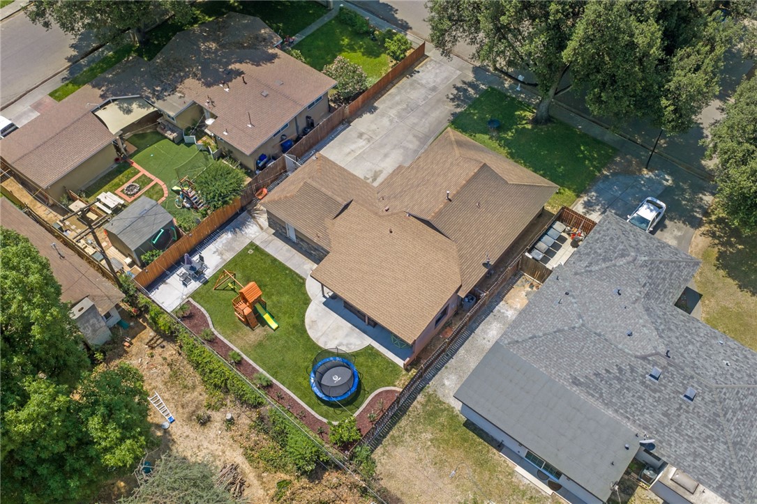 4869 Serrano Place