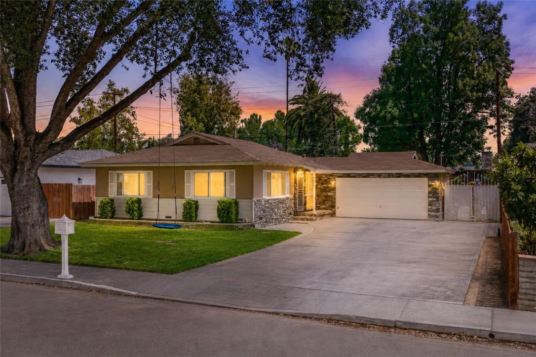4869 Serrano Place