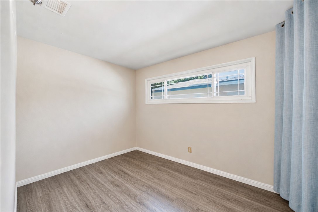 4869 Serrano Place