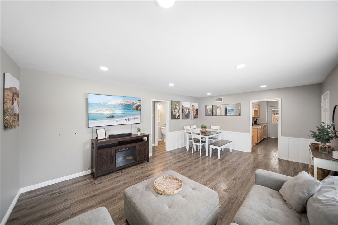 4869 Serrano Place