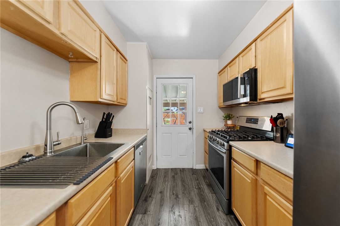 4869 Serrano Place
