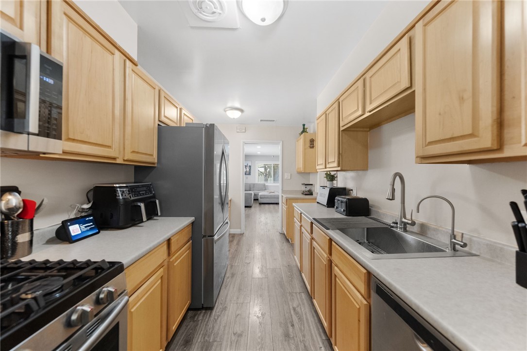 4869 Serrano Place