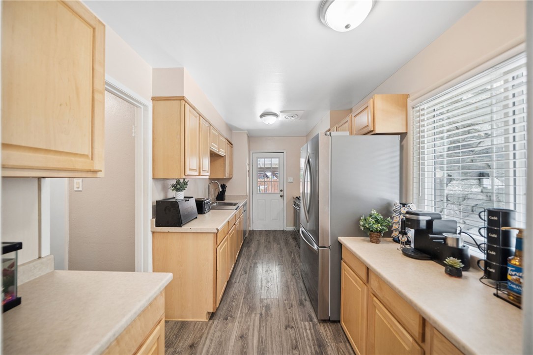4869 Serrano Place