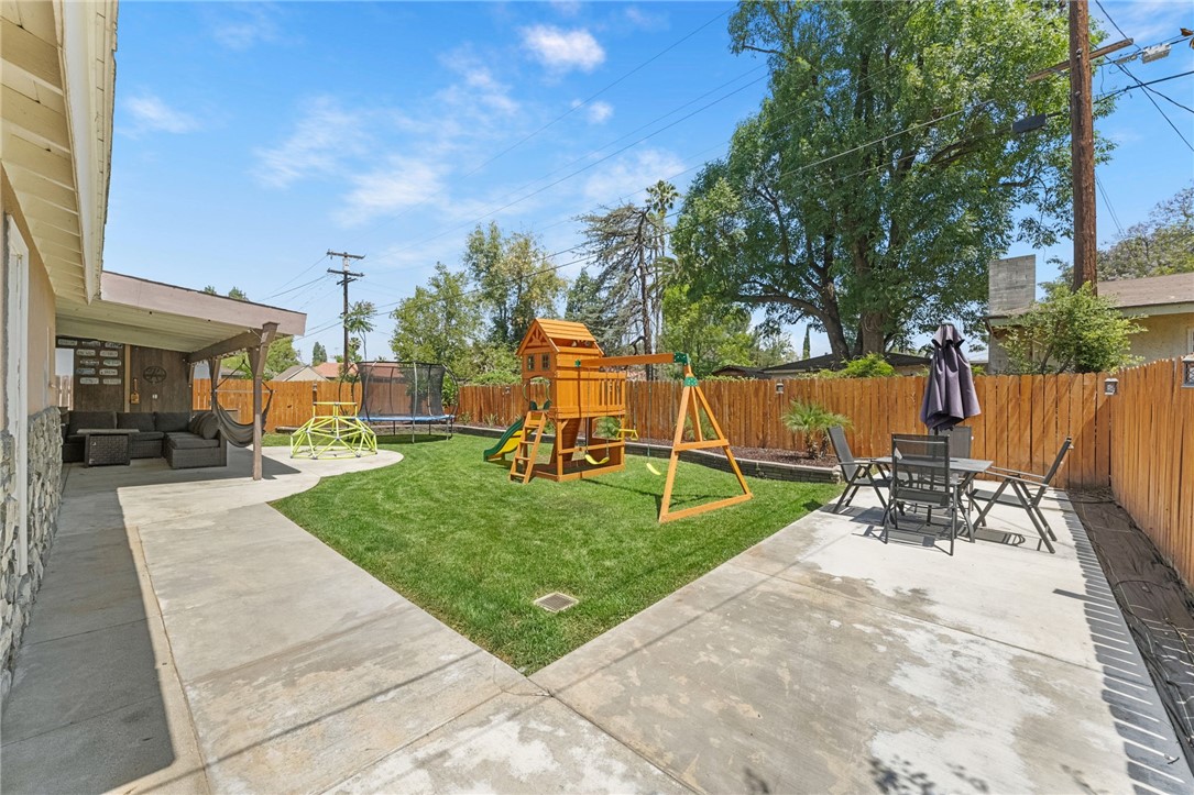 4869 Serrano Place