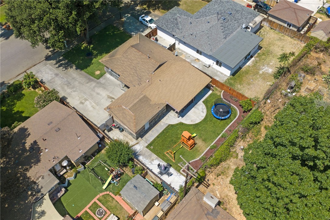 4869 Serrano Place