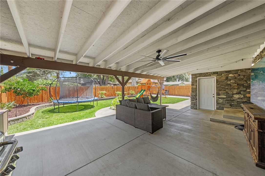 4869 Serrano Place