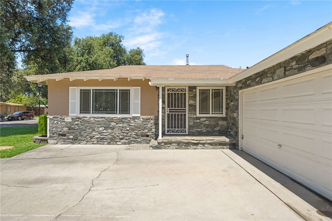 4869 Serrano Place