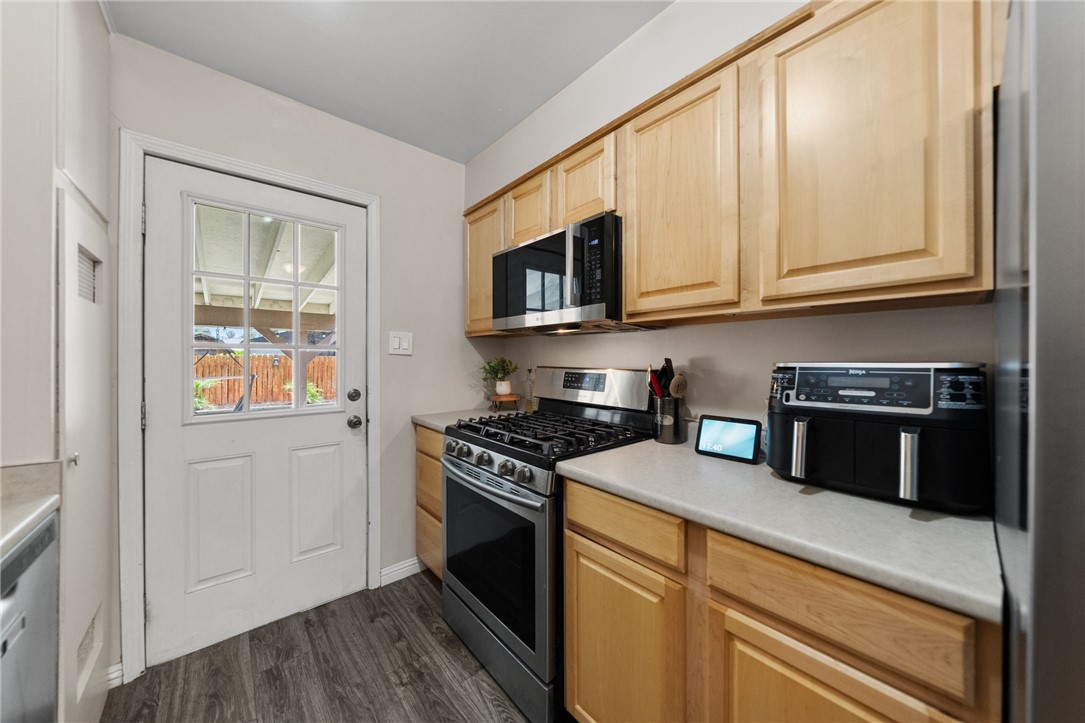 4869 Serrano Place
