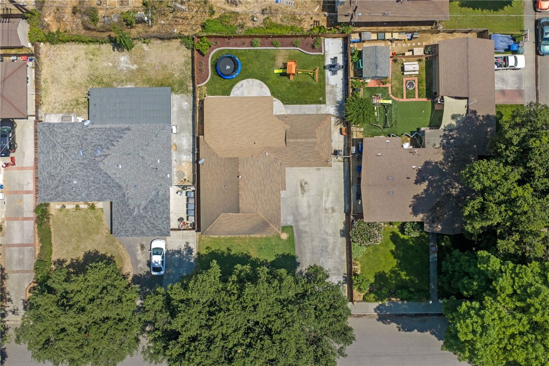 4869 Serrano Place