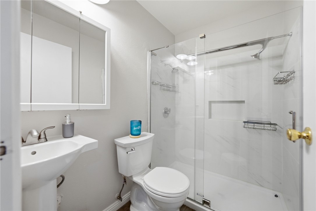 4869 Serrano Place