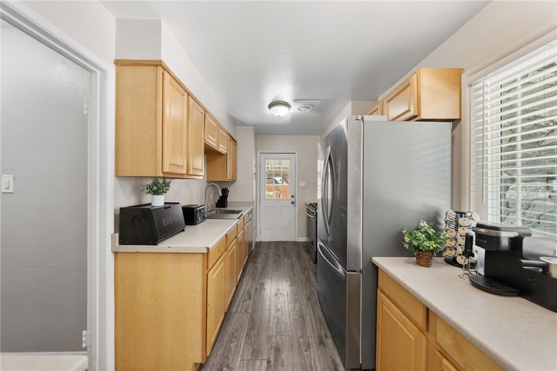 4869 Serrano Place
