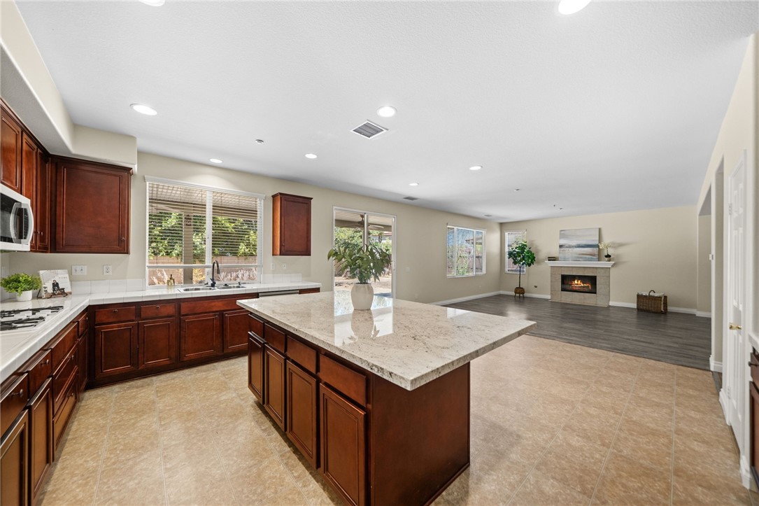 9511 Capitan Court