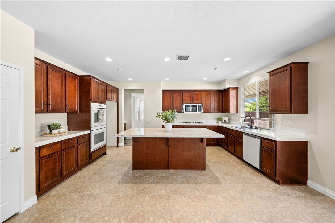 9511 Capitan Court