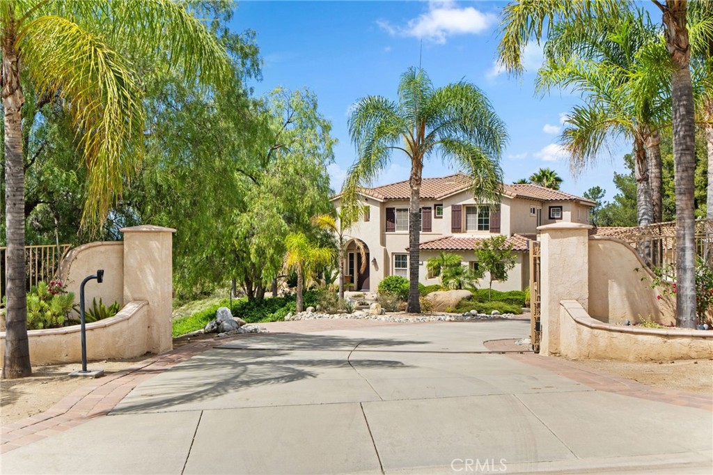 18507 Sunset Knoll