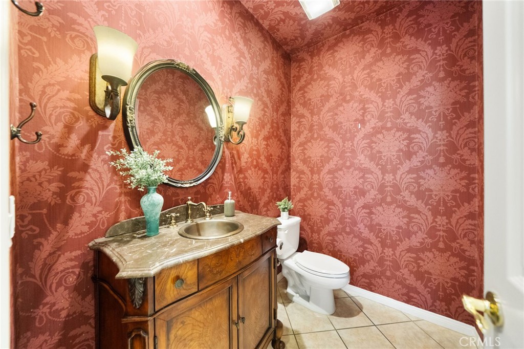 18507 Sunset Knoll