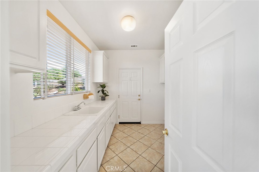 18507 Sunset Knoll