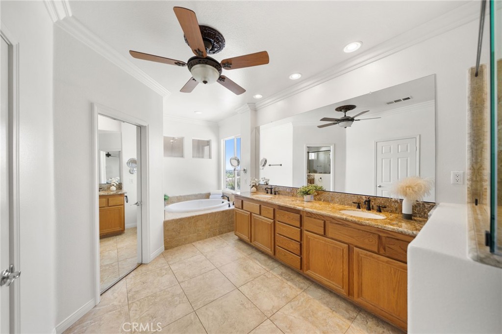 18507 Sunset Knoll