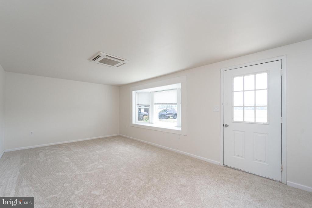 23000 Hog Creek Rd