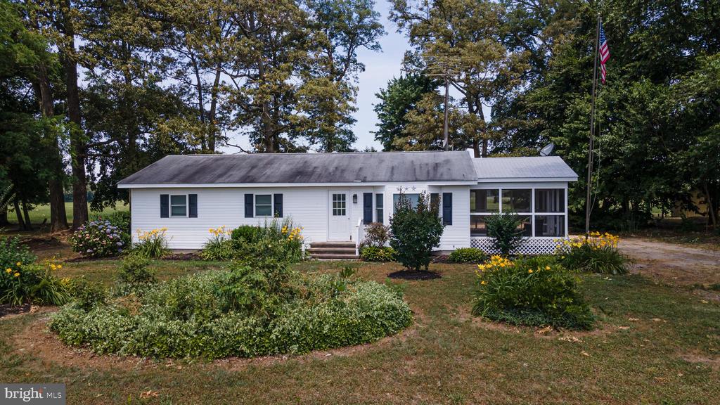 23000 Hog Creek Rd