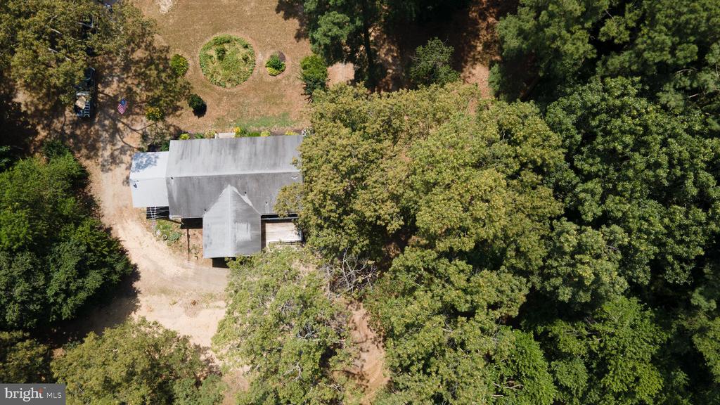 23000 Hog Creek Rd