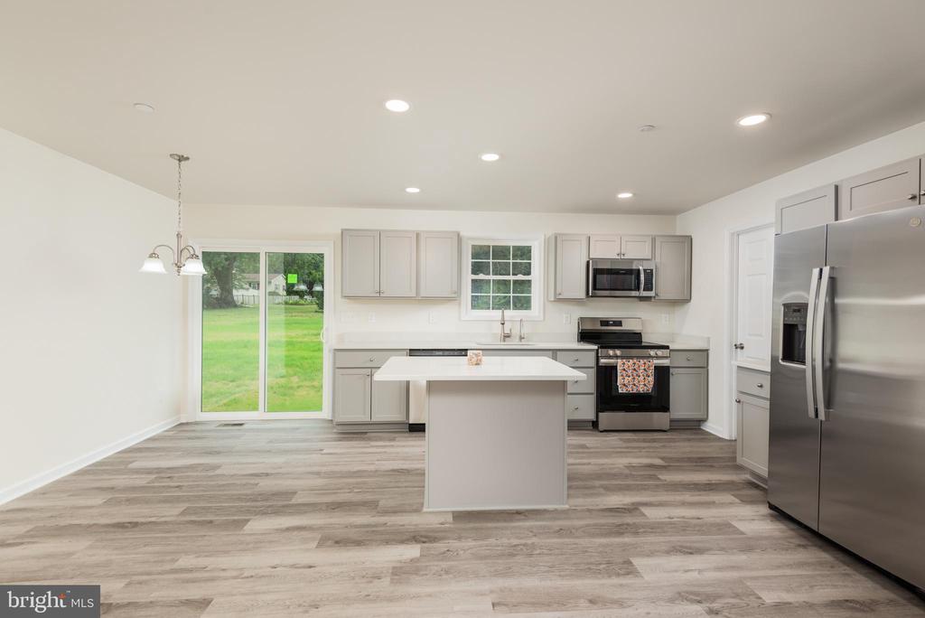 121 Fairview Dr