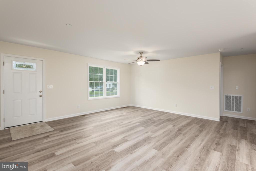 121 Fairview Dr