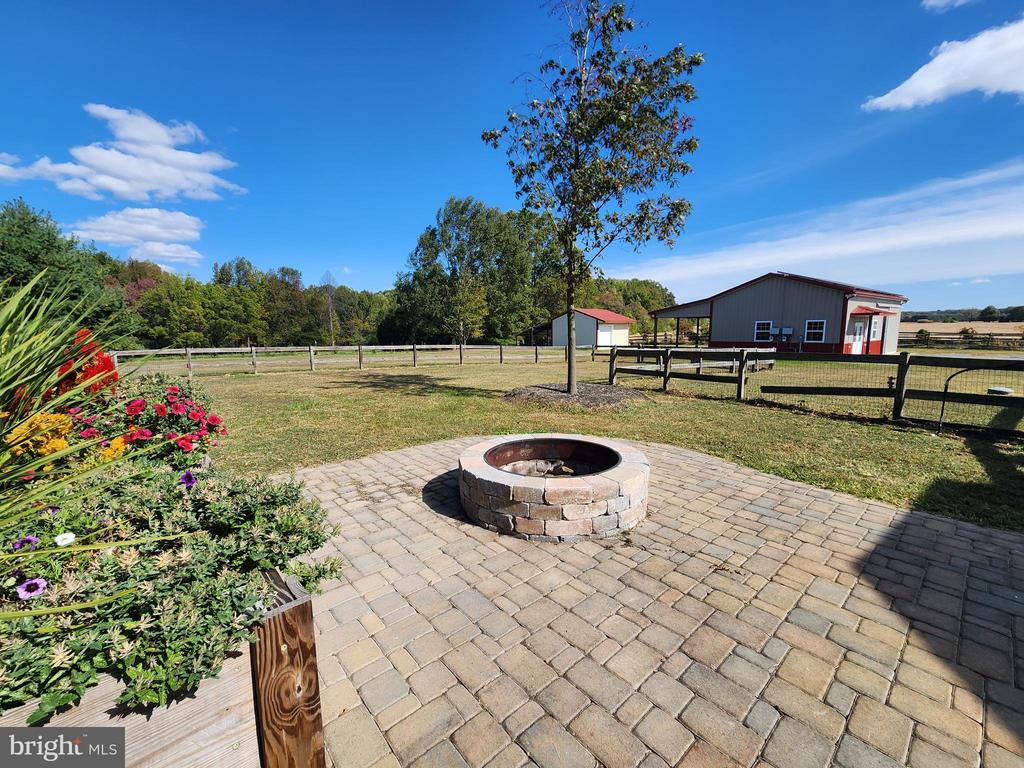 152 Spencer Ln