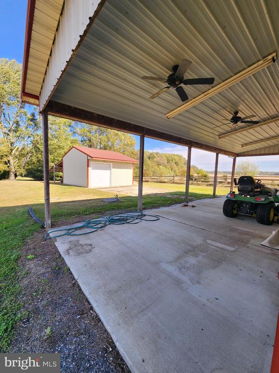 152 Spencer Ln