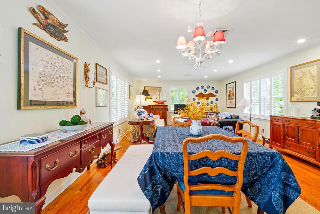 300 HICKORY LANE