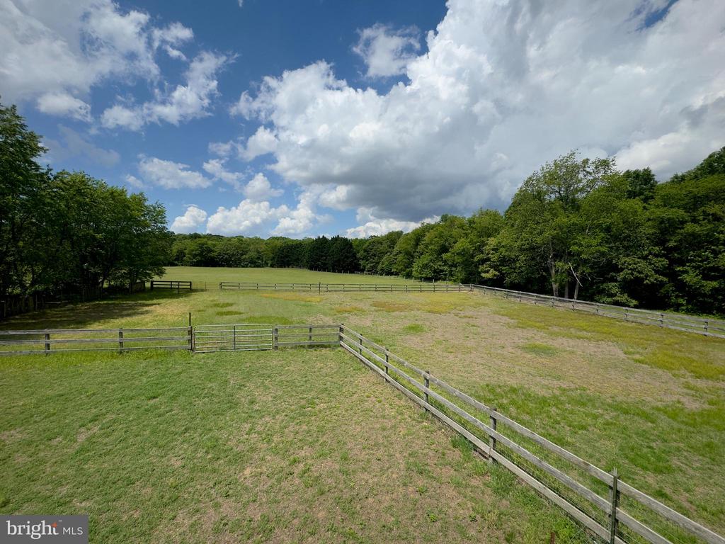 300 HICKORY LANE
