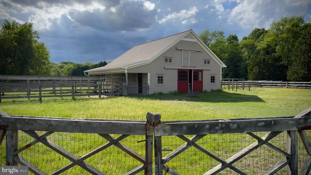 300 HICKORY LANE