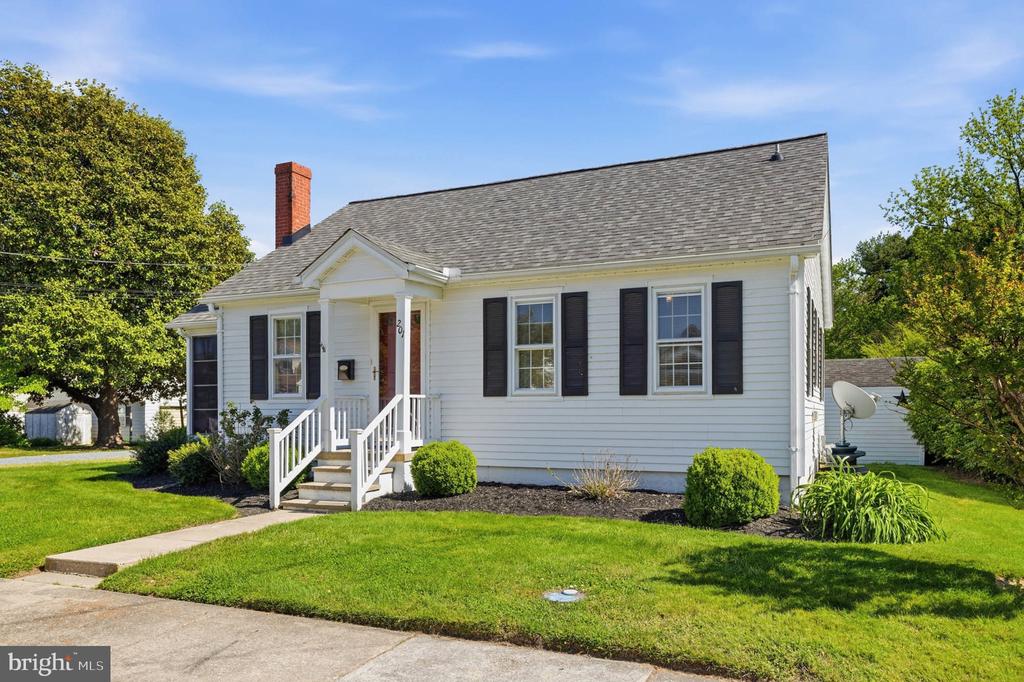 201 BELVEDERE AVENUE