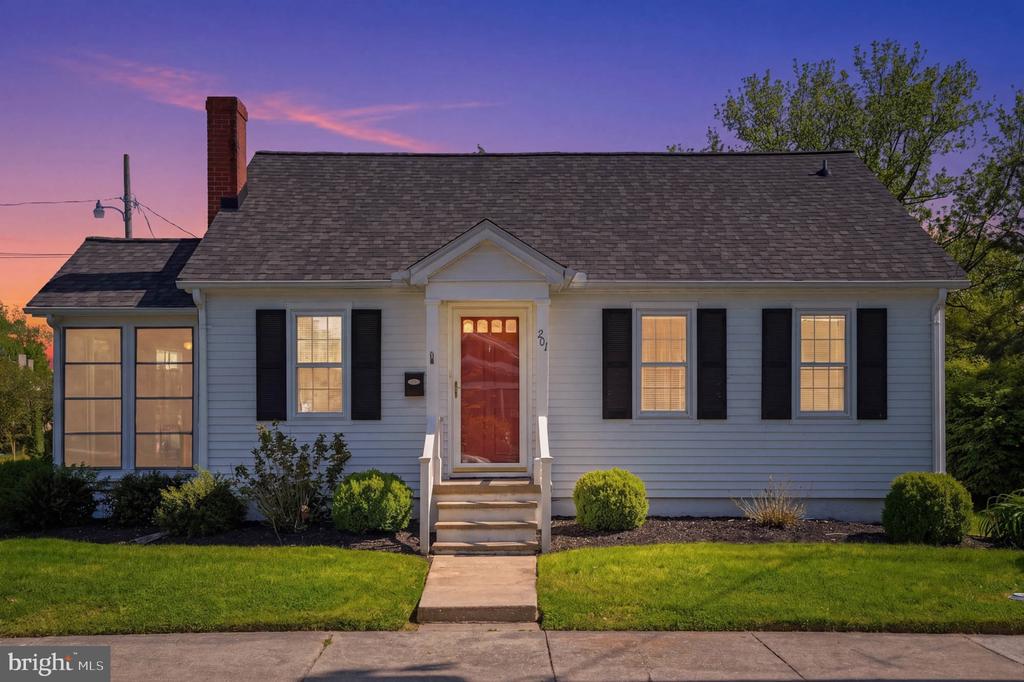 201 BELVEDERE AVENUE