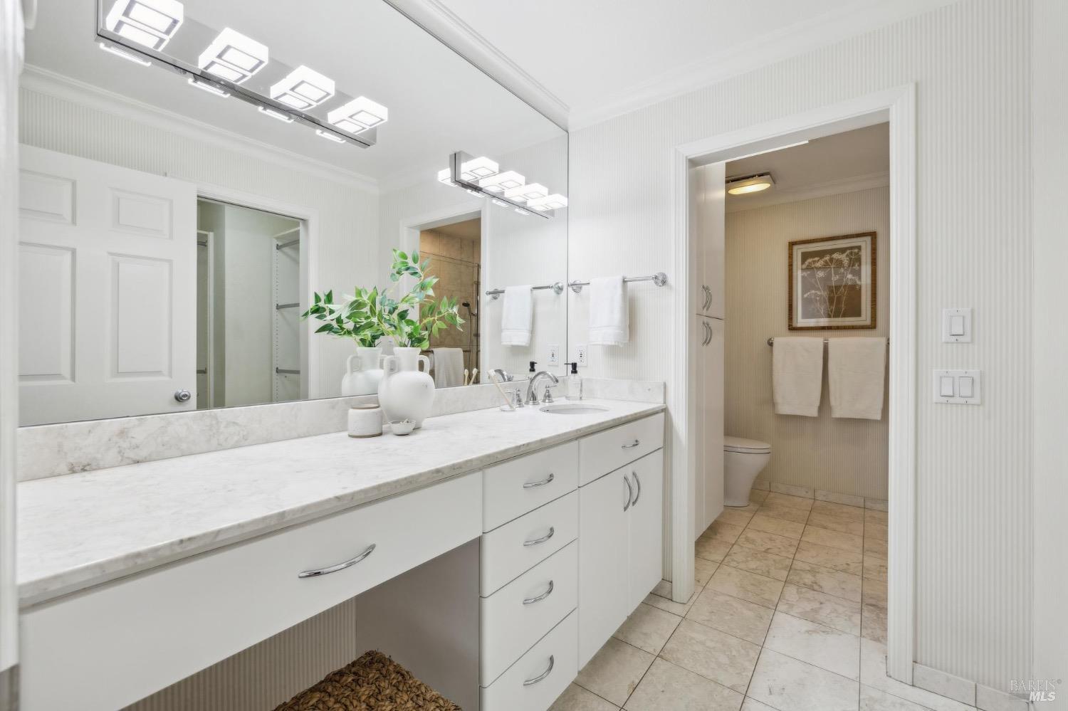 64 Eucalyptus Knoll St