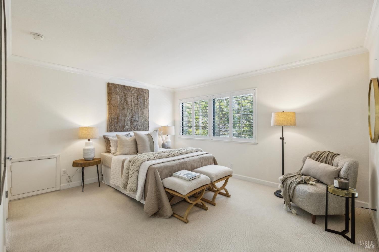 64 Eucalyptus Knoll St