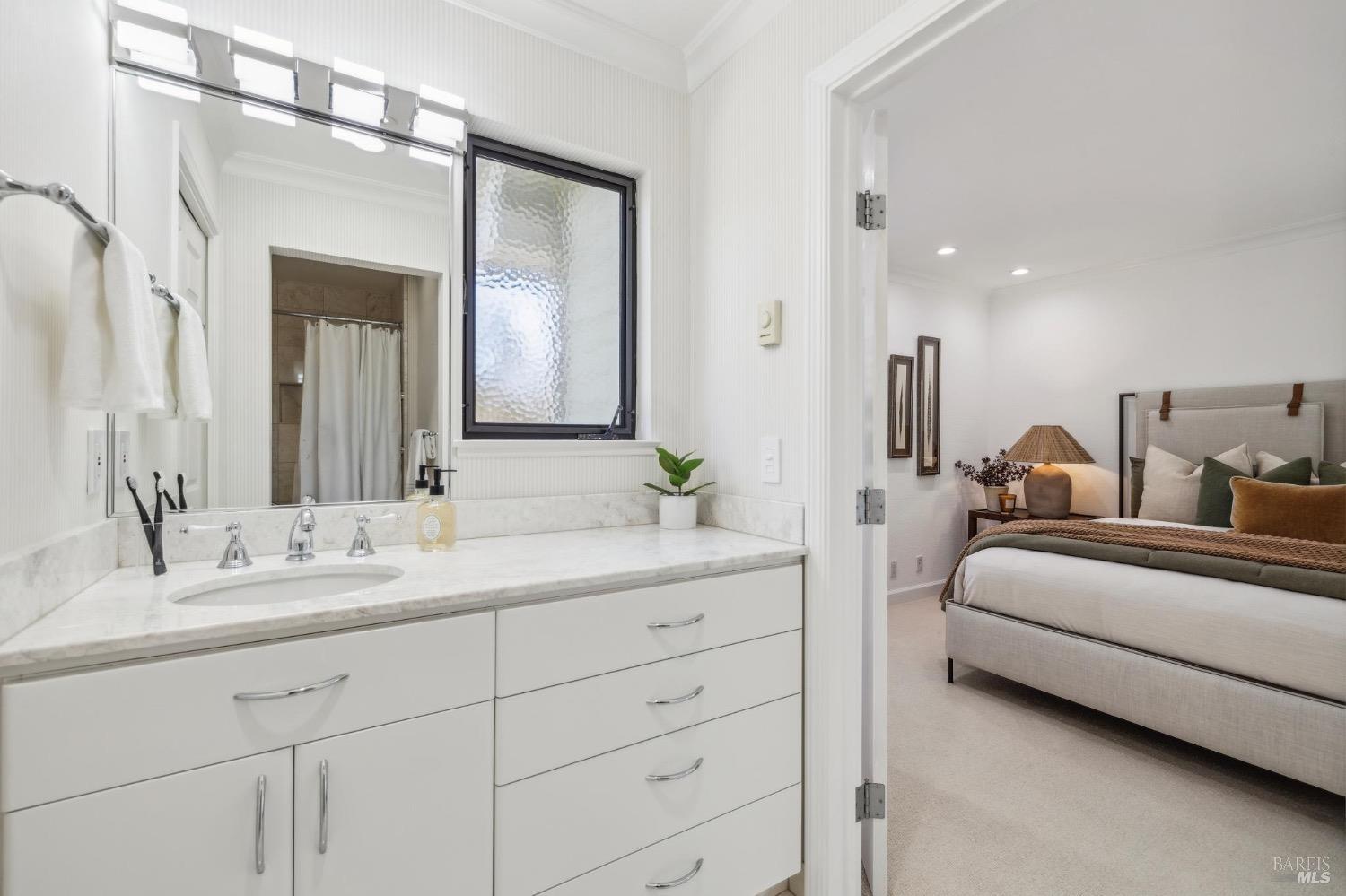 64 Eucalyptus Knoll St