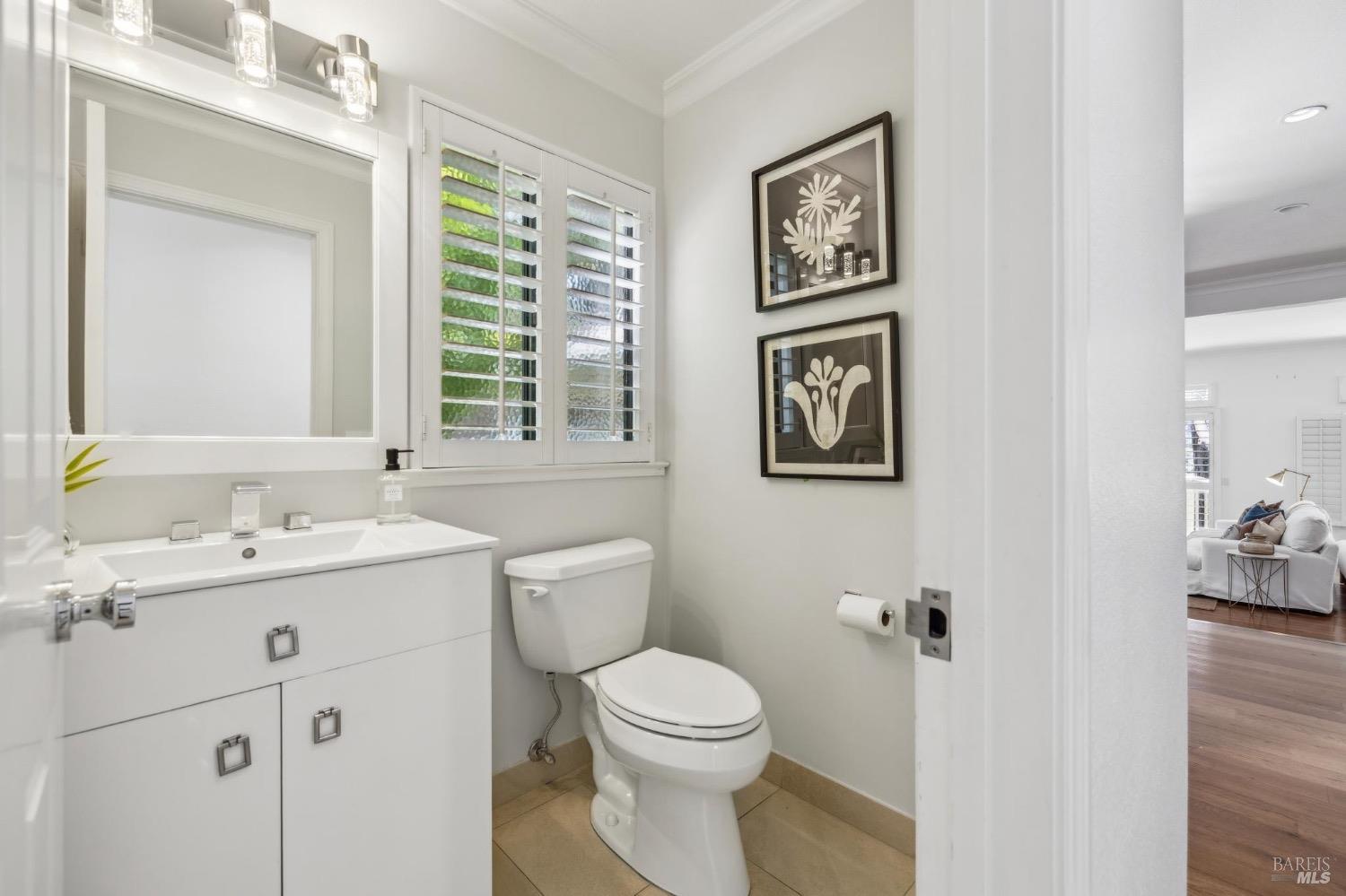 64 Eucalyptus Knoll St