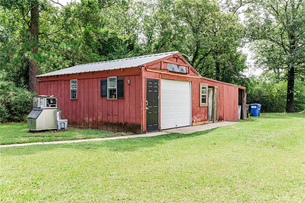 5060 Natchez Highway