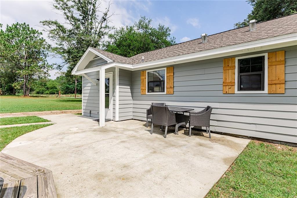5060 Natchez Highway