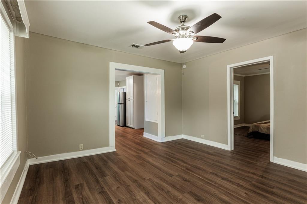 122 Haig Street W